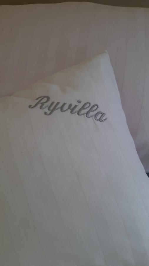 "Ryvilla" Gabon Exterior photo